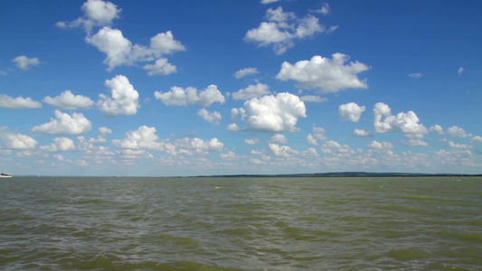 匈牙利巴拉顿湖的景观视频