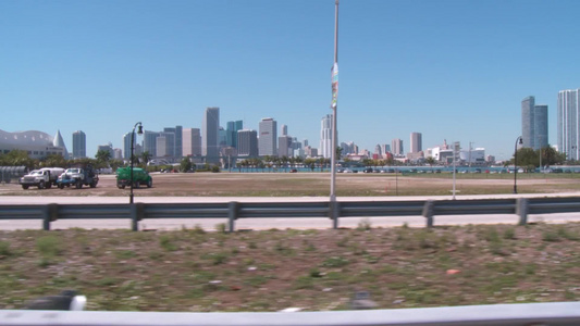 看车窗外的佛罗里达州迈阿密的城市景色视频