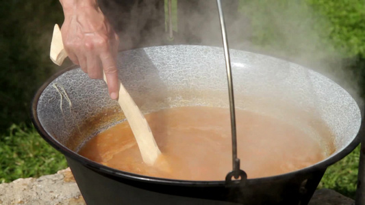 匈牙利的传统梁汤视频
