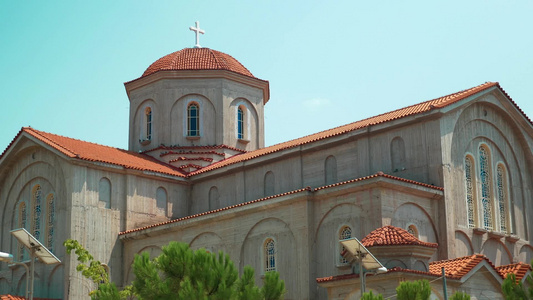 希腊佩莱亚的大基督教教堂视频