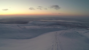 日落黄昏一望无际的雪景28秒视频