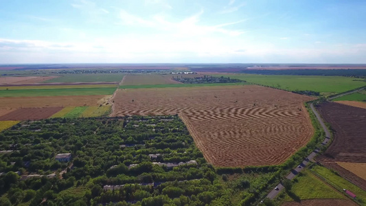 空中拍摄农田与各种类型的农业景观视频
