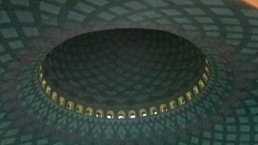 印度尼西亚苏拉巴亚清真寺独特的建筑风格内部拍摄效果视频