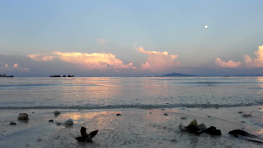 热带海滩的日落自然风景视频