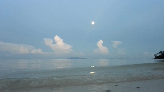 傍晚的热带海美丽景色视频