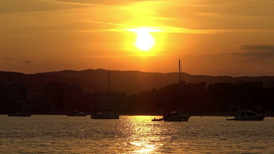 匈牙利巴拉顿湖上美丽的日出视频