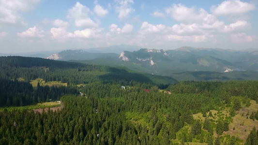 空中全景山脉景观视频