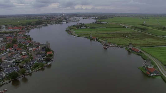 航拍欧洲荷兰城镇和农田视频