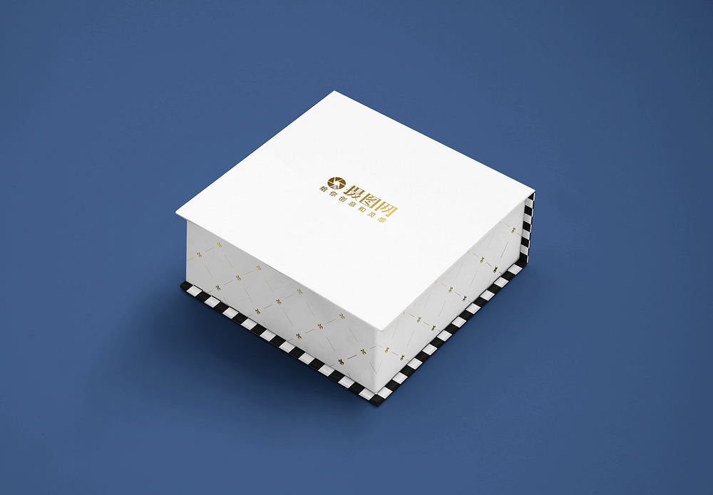 白色盒子场景应用白色礼盒样机模板