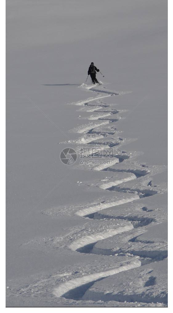 滑雪场滑雪手机壁纸图片