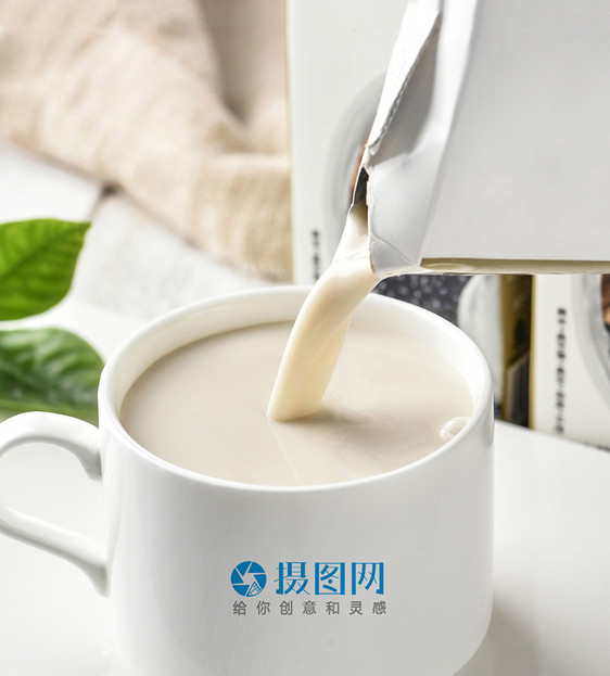 简约咖啡杯子样机场景图片