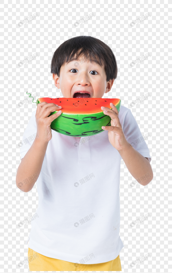吃西瓜的男孩子图片
