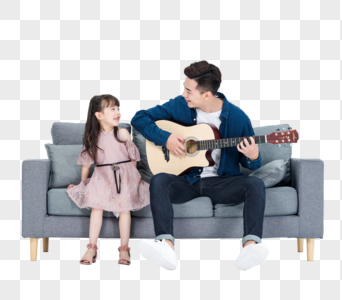 爸爸和女儿在客厅弹吉他图片高清图片