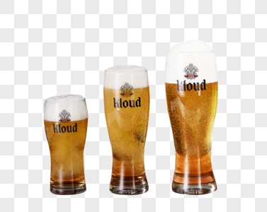 啤酒杯盛满啤酒的杯高清图片