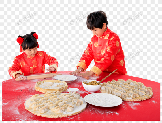 新年孩子们在包饺子图片