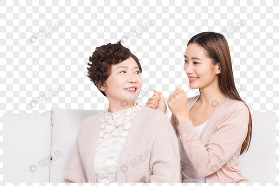 女儿给妈妈捶背按摩图片