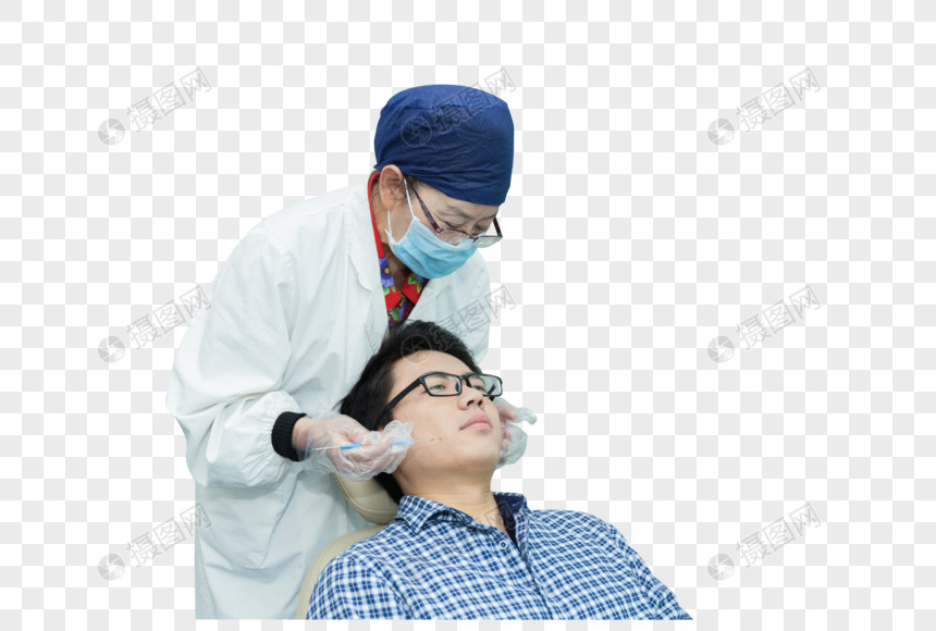 健康医疗牙科医生给男人检查图片