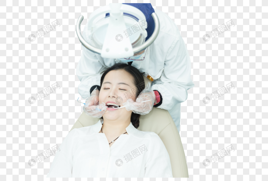 健康医疗医生给美女检查牙齿图片