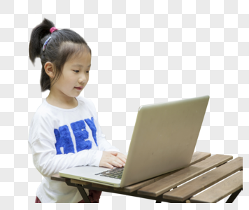 女孩在学习电脑高清图片