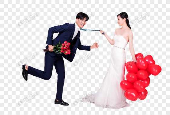 情侣婚纱手持爱心气球玫瑰花动作图片