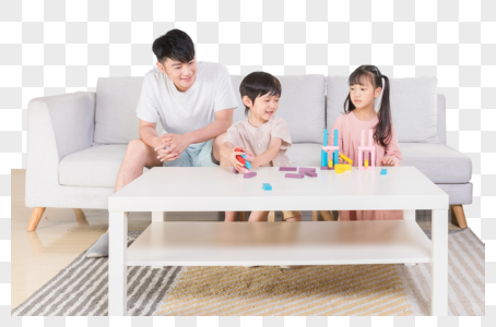 家庭生活陪伴孩子玩耍图片