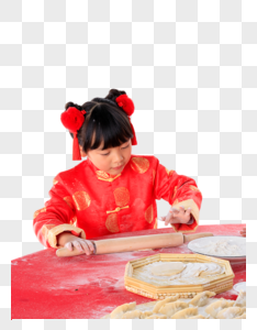 新年孩子们在包饺子图片