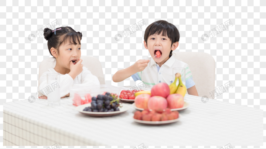 家庭生活吃水果图片