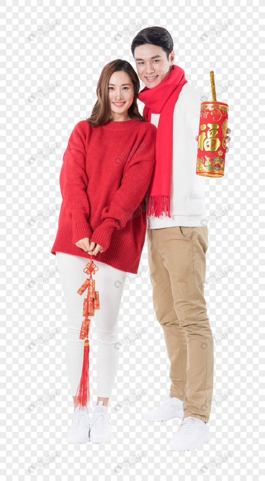 新年情侣玩鞭炮