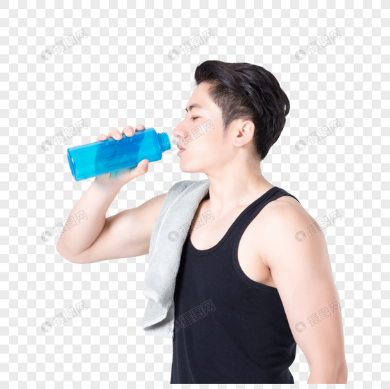 运动健身男性喝水擦汗休息图片
