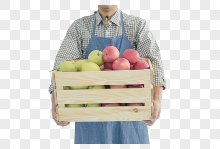 果农端一篮子苹果图片