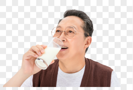 喝牛奶的老人图片
