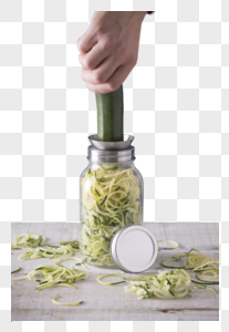 黄瓜切条器玻璃瓶子效果图图片