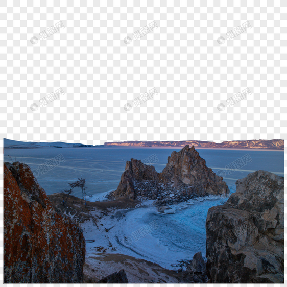 冬季贝加尔湖上的岩石小岛图片