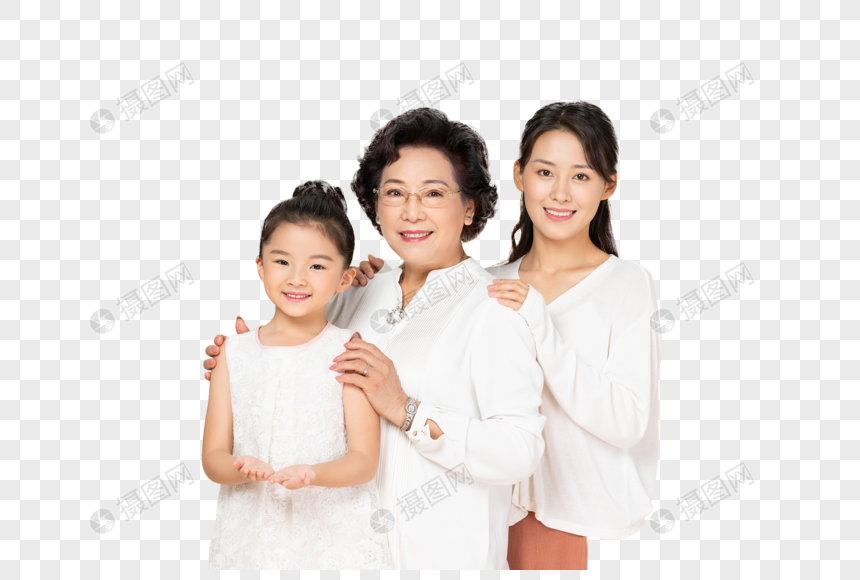 祖孙三代亲密相伴