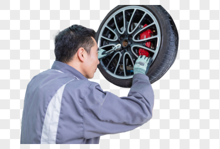 汽修人员安装轮胎图片