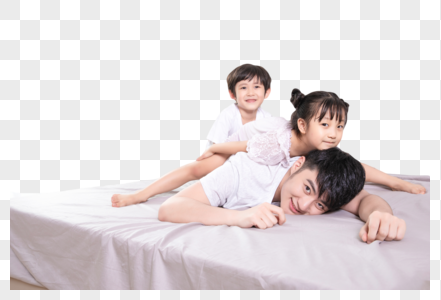 父子三人图片