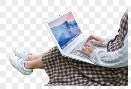 玩电脑学习的女生图片