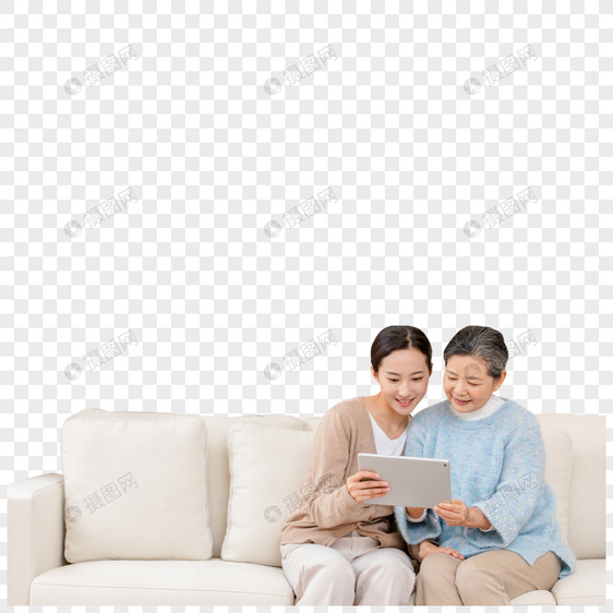 女儿陪伴母亲用平板电脑图片