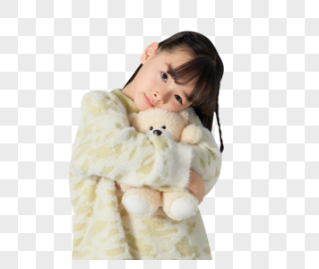 小女孩抱着娃娃图片