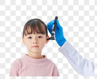 医生给小女孩检查耳道图片