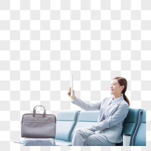 商务女性出差在机场候机图片