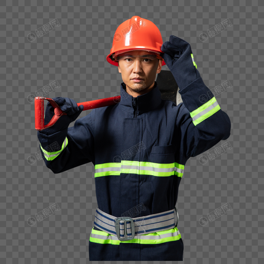 拿铁锹的消防员形象图片