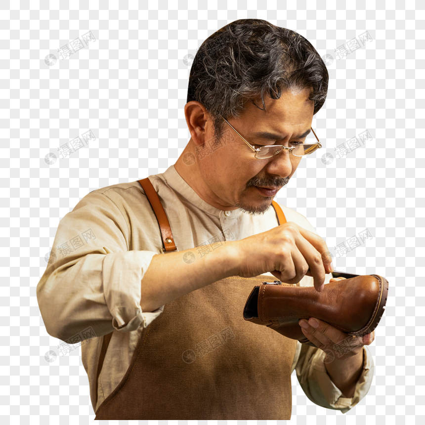 男性鞋匠皮鞋保养护理图片