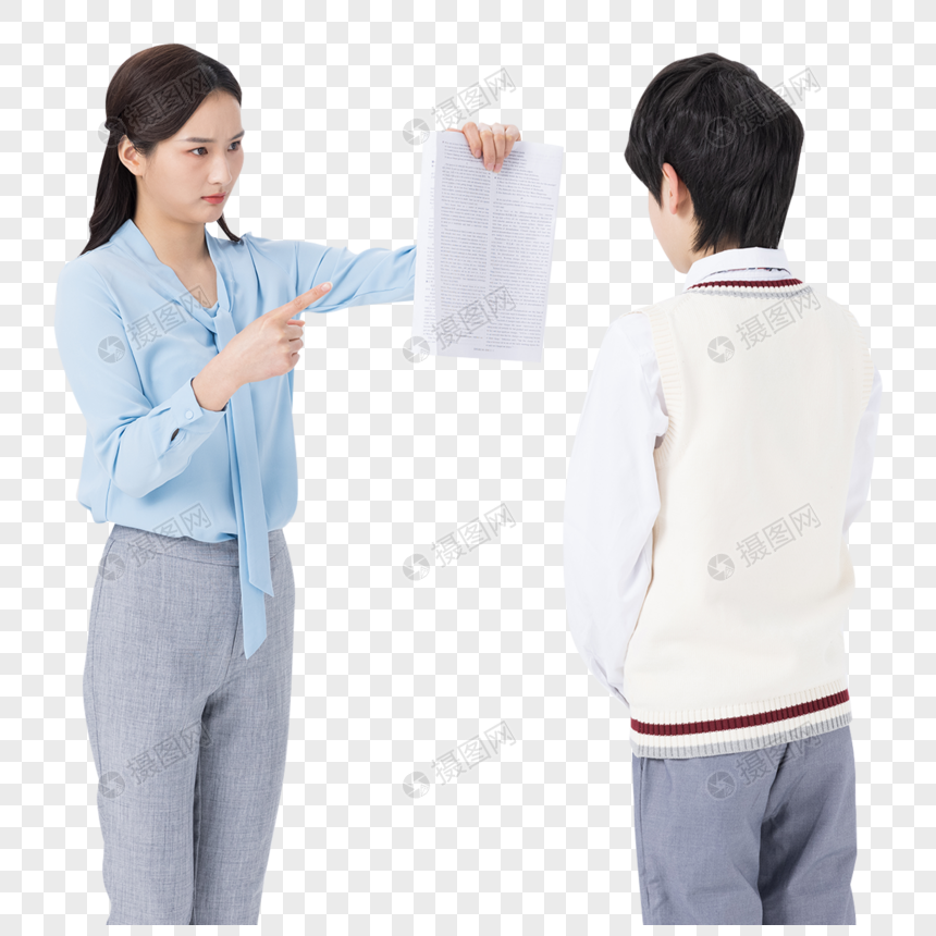 老师手拿试卷严厉批评犯错的学生