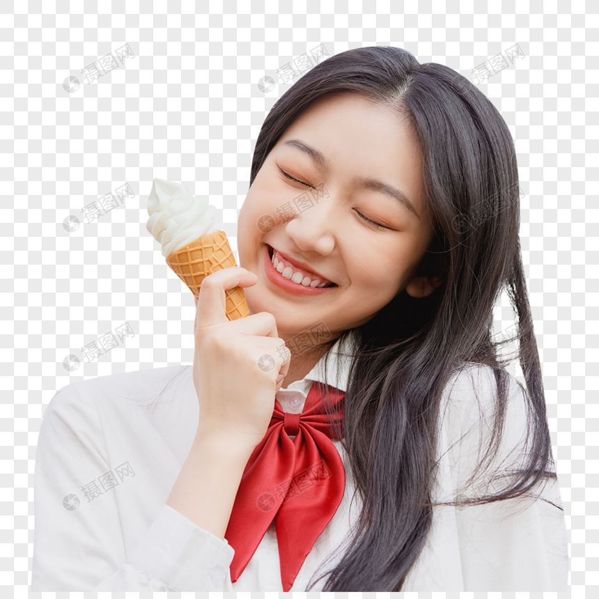 美女大学生逛游吃冰淇淋图片