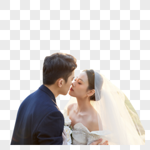举行婚礼的新郎新娘甜蜜接吻图片