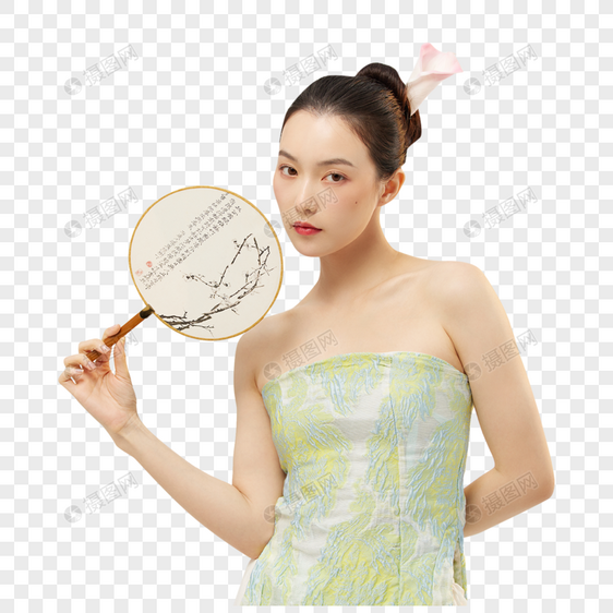 手拿团扇的新中式国潮女性形象图片