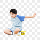 玩滑板的小男孩图片