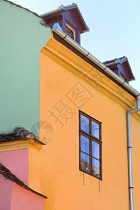 抽象的五颜六色的房子立面希奇索拉罗马尼亚图片
