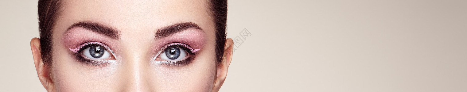 女性眼睛有极长的假睫毛睫毛扩展化妆,化妆品,美容,图片